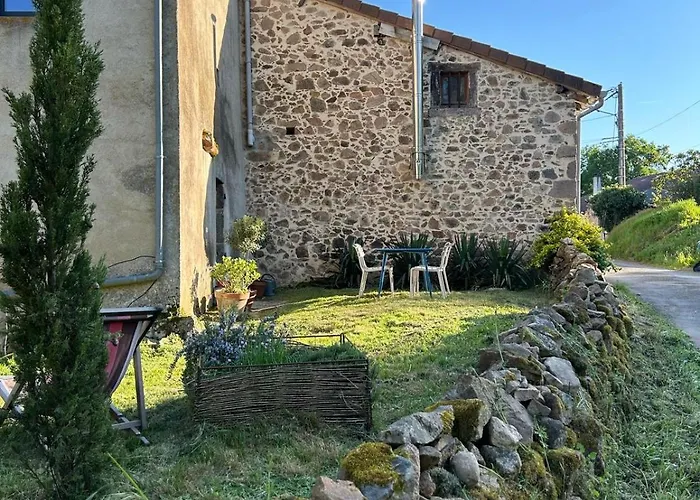 Maison A La Campagne Chirac (Charente)